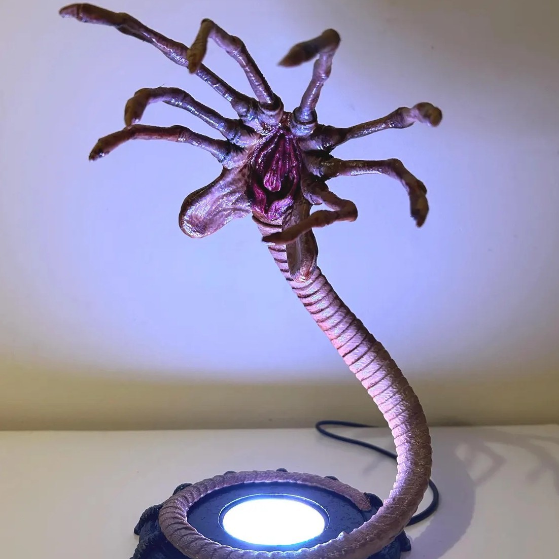Alien Facehugger Lamp Nightlig - Lighting Decoration Ideas ulasan dan harga